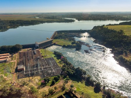 Gigante eléctrica china evalúa abrirse a bolsa en Brasil por US$ 1.000 millones