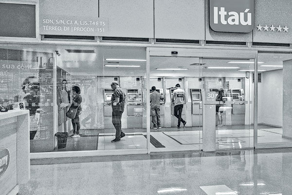 Itaú Unibanco arremete en contra del Comité de Acreedores de CorpGroup