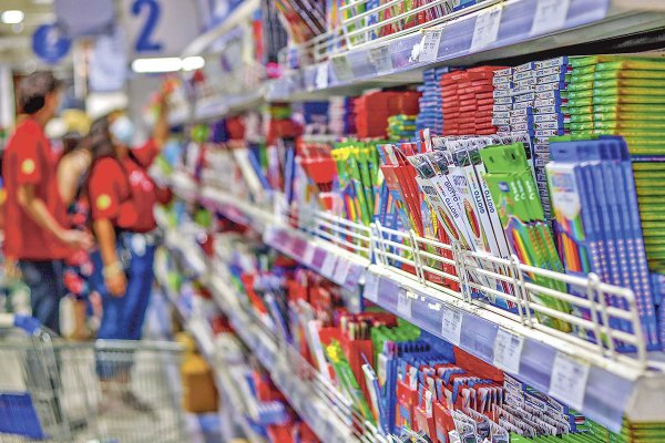 Inflación profundiza estrategia de las marcas de cobrar lo mismo por productos más pequeños