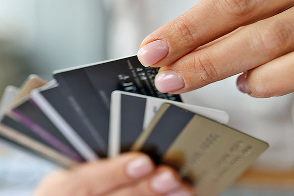 Visa y Mastercard informan nuevas tasas de intercambio y genera molestia en FinTech