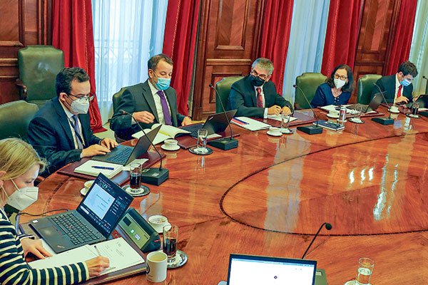 Minutas: Todos los consejeros del Banco Central consideraron que alza de 150 pb era mejor opción en reunión de marzo