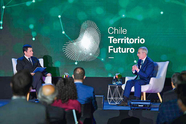 Francesco Starace, CEO de Enel, visita Chile: Es un país que “está cambiando y sigue cambiando”