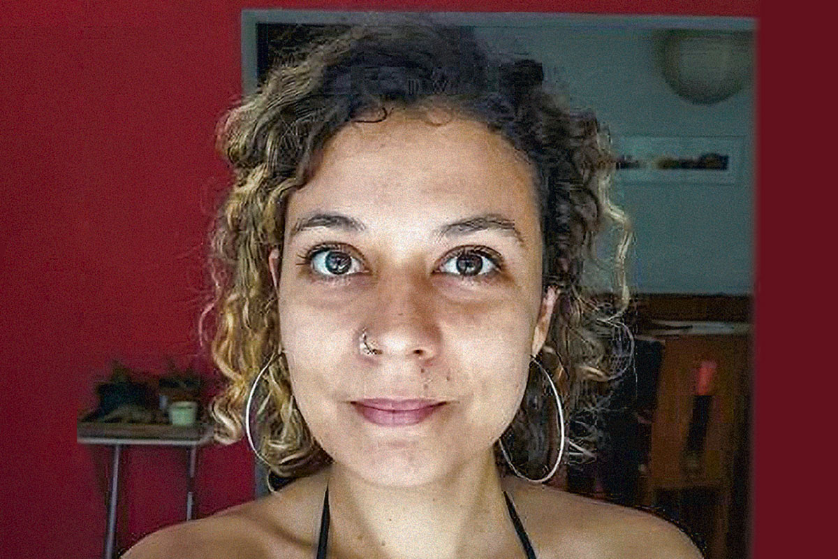 <p>Javiera, la hermana activista de la ministra Vallejo</p>