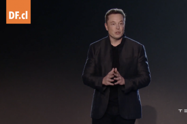 <p>Ahora en DF | Elon Musk lanza una OPA sobre Twitter por más de US$ 40 mil millones</p>
