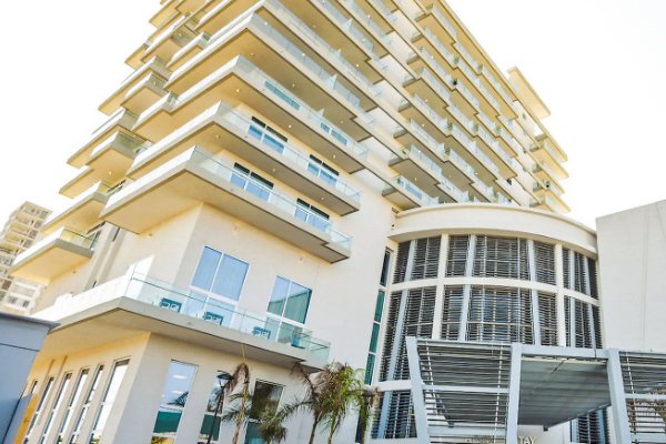La disputa entre Chilena Consolidada y la cementera Melón por obra en hotel de Arica
