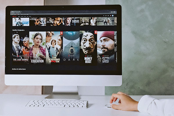 Netflix se desploma tras perder clientes por primera vez en una década