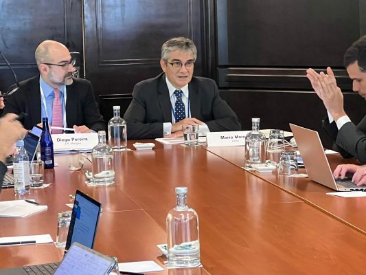 Recobrar el mercado de capitales y mejorar la productividad: los focos de Marcel en Washington