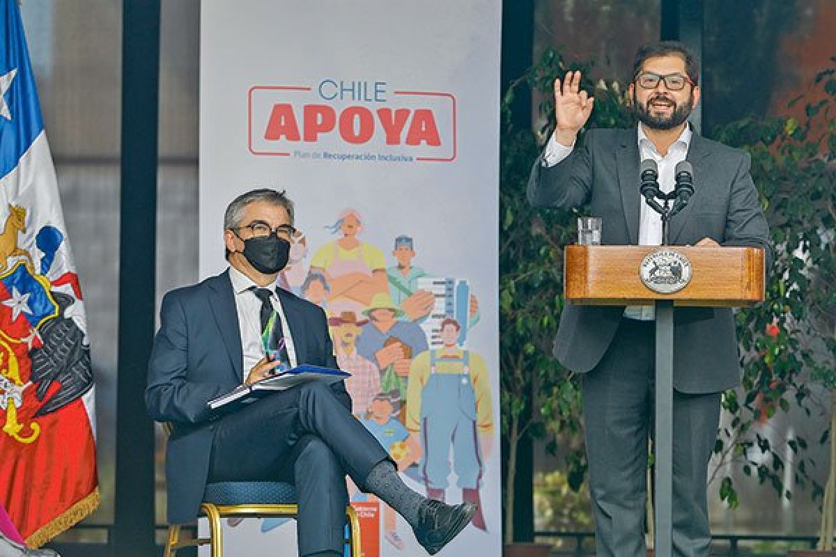 <p>Convención, reforma tributaria y demandas sociales: los temas que las clasificadoras miran con mayor atención sobre Chile</p>