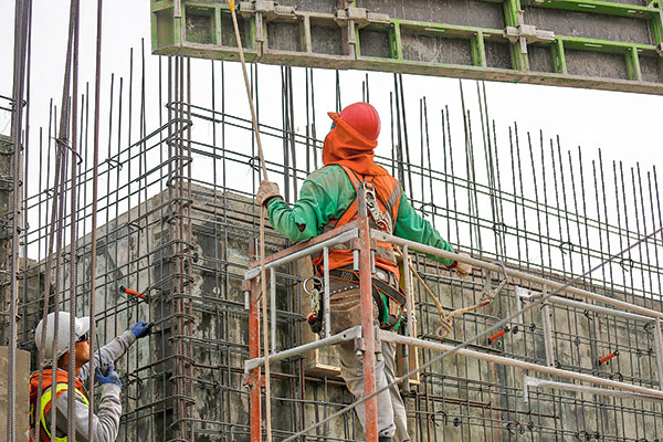 Constructora denuncia a carpintero contratado por un mes que luego reclamó fuero sindical