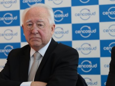 Fundador de gigante supermercadista Cencosud dejará definitivamente el directorio de la empresa