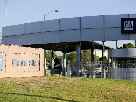 Nuevo sindicato de General Motors en México busca alza salarial de 19,2%