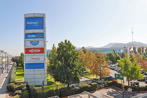 Walmart arremete contra las tasas de intercambio que estableció el Comité Técnico ante la Corte Suprema