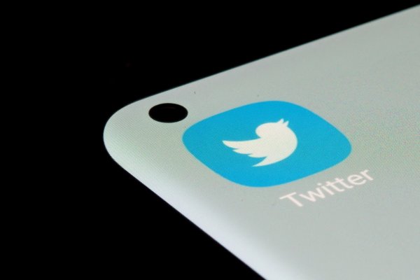 Caída del gasto en publicidad arrastra resultados de Twitter poco antes de que Musk asuma el control