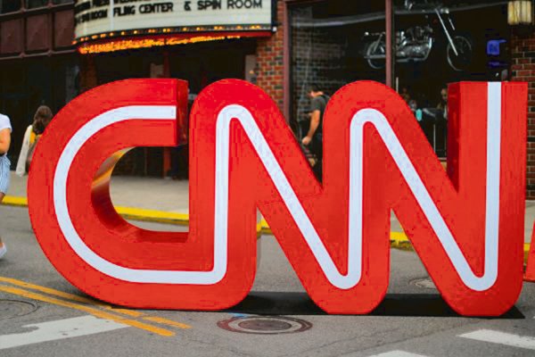 Este fin de semana CNN+ llegó a su último día