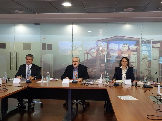 Pacheco insiste en lograr un adecuado balance financiero de Codelco para abordar la deuda que supera los US$ 18 mil millones