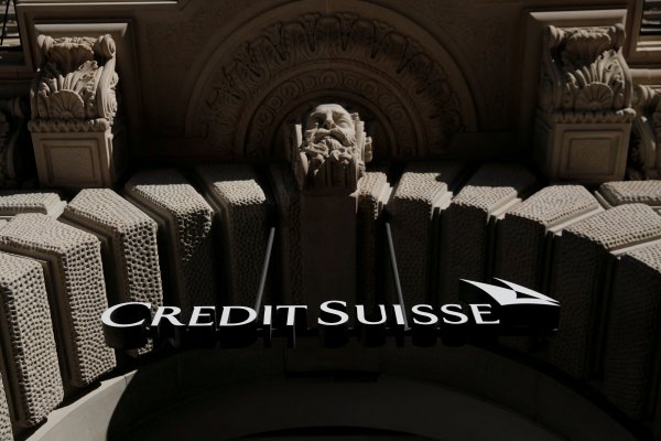 Credit Suisse aprueba cambios a su directorio para 2022, pero rechaza propuesta de auditoría interna