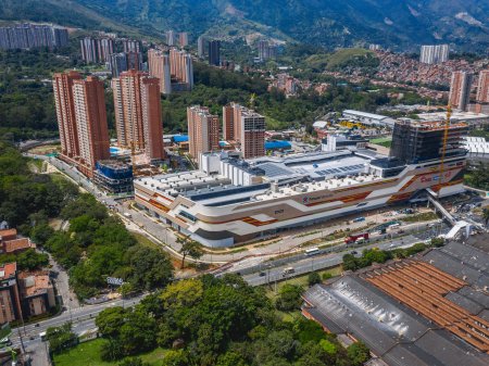 Parque Arauco supera niveles prepandemia y "confirma regreso a la normalidad"