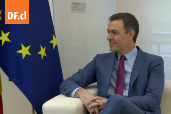 <p>Ahora en DF | Pedro Sánchez y su ministra de Defensa denuncian que sus teléfonos fueron espiados</p>