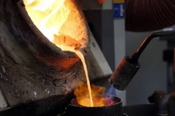 Gremios empresariales y de proveedores mineros en picada por normas ambientales de la CC
