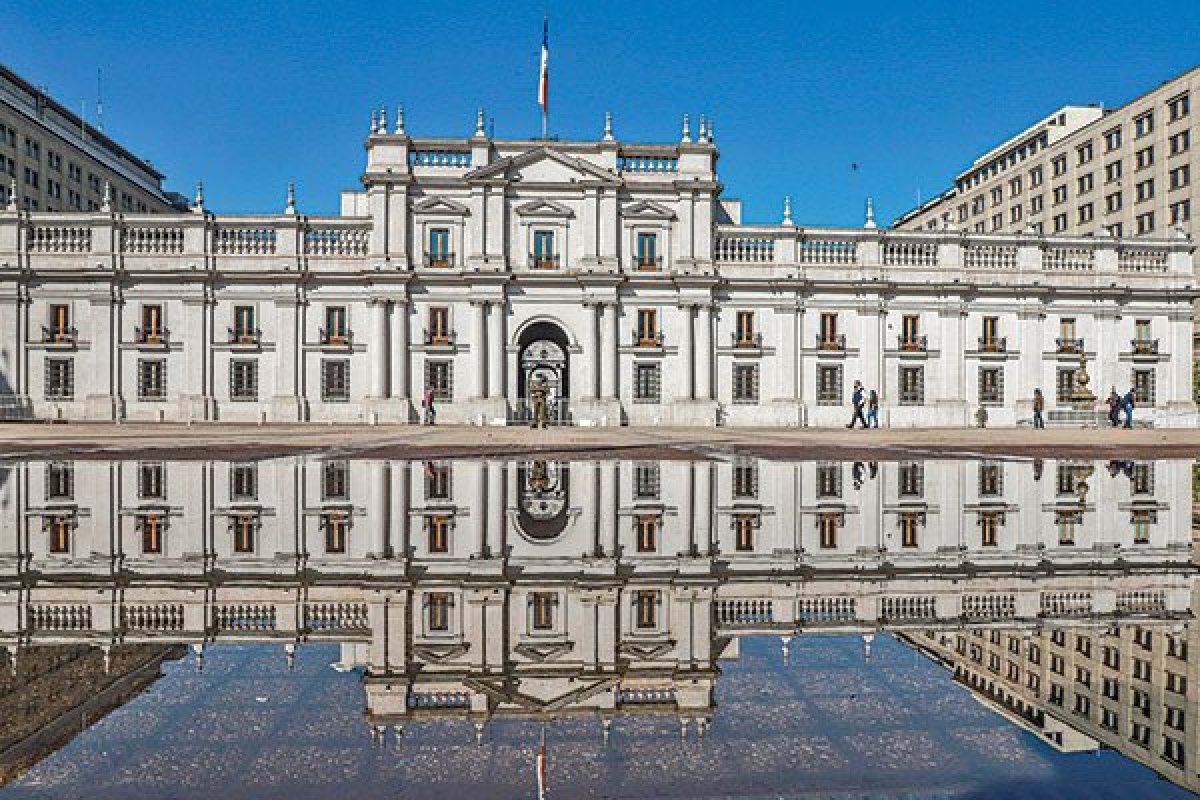 <p>El gobierno acordó con la CUT un alza del salario mínimo hasta $ 400 mil en agosto. Foto: Julio Castro</p>