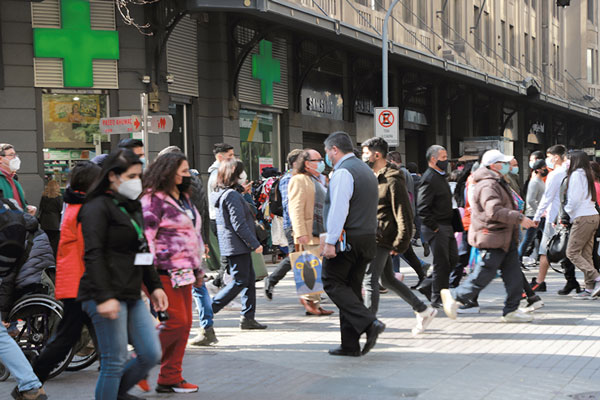 Informalidad laboral aumenta durante el primer trimestre, impulsada por el sector de comercio y transporte y almacenamiento