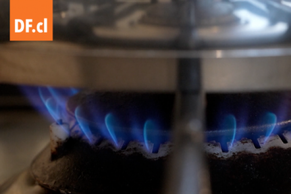 <p>Ahora en DF | Bruselas da luz verde para poner un techo máximo al precio del gas natural</p>