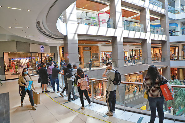Ventas online del retail caen con fuerza en el primer trimestre: apertura del comercio presencial les pasa la cuenta