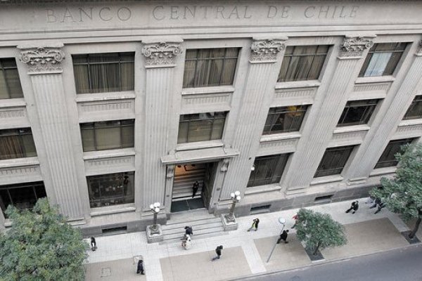 Sondeo del Banco Central sugiere fin de alza de tasas en junio, pero hay voces discrepantes
