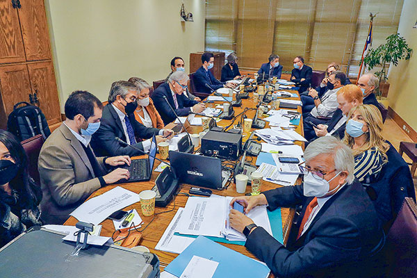 Salario mínimo: no avanzan las negociaciones entre el Ejecutivo y la oposición