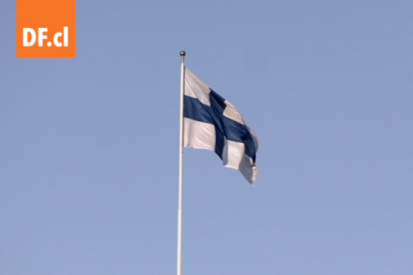 <p>Ahora en DF | Finlandia anuncia la solicitud de entrada en la OTAN y Rusia dice que sería un "grave error"</p>