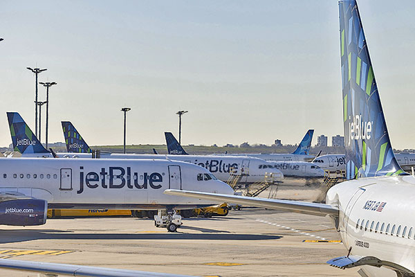JetBlue lanza OPA hostil por Spirit Airlines con miras a competir con las grandes aerolíneas de EEUU