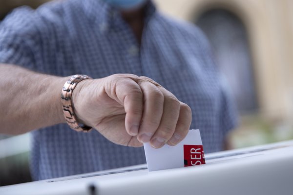 Hoy comienzan las franjas: quiénes están detrás de las campañas por el Apruebo y el Rechazo