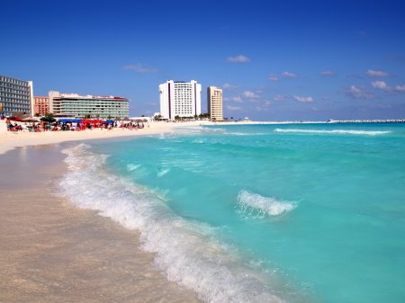 Industria turística en México comienza a recuperarse aunque pierde peso en economía local