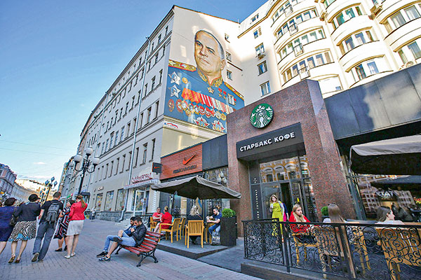 Starbucks se suma a McDonald’s y anuncia su salida definitiva de Rusia