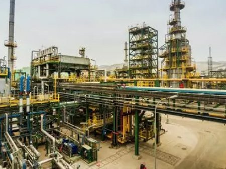 Mina de zinc en Perú vuelve a operar tras bloqueos en caminos de acceso