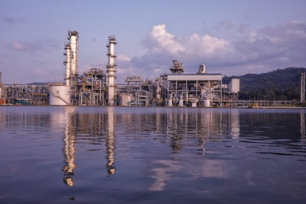 Bolivia responde a Bolsonaro y Petrobras: dice que busca mejores precios por el gas que les vende