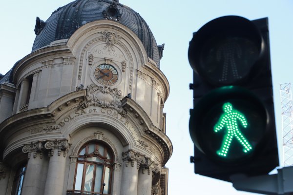 <p>El IPSA cierra con alza de 2,2% a nuevo máximo desde febrero de 2019</p>