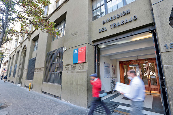 Dirección del Trabajo aplicó multas por más de $47 mil millones durante 2021