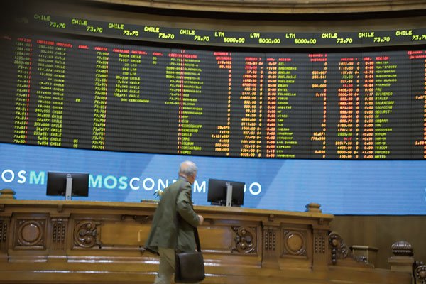 <p>IPSA cierra mayo con alza de 12% en jornada de pérdidas para bolsas mundiales</p>