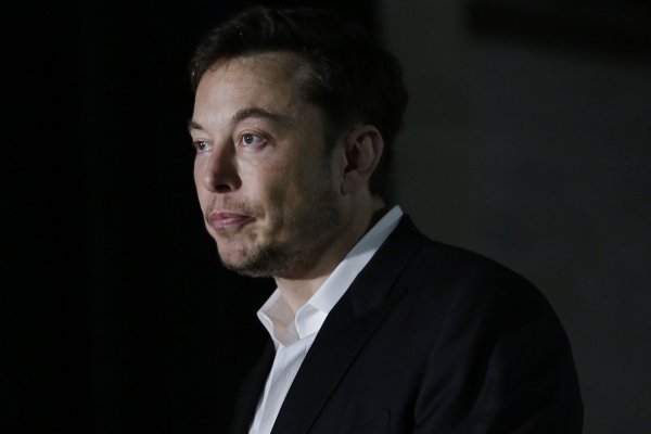 Se aburrió del teletrabajo: Musk da ultimátum a personal de Tesla para volver a la oficina