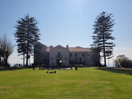 Así es el palacio presidencial Cerro Castillo por dentro