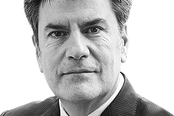 <p>Espectro radioeléctrico: discutible enfoque de la Subtel</p>