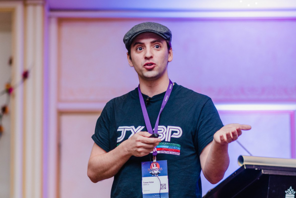 Tomás Pollak: el emprendedor chileno que quiere terminar con los bots en Twitter