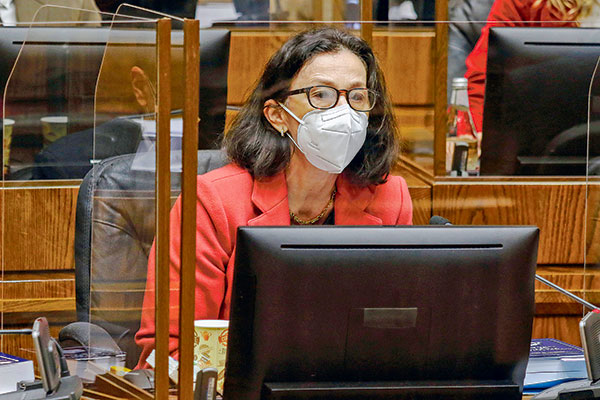 Banco Central mejora el panorama de crecimiento para este año, pero abre la puerta a una posible recesión en 2023