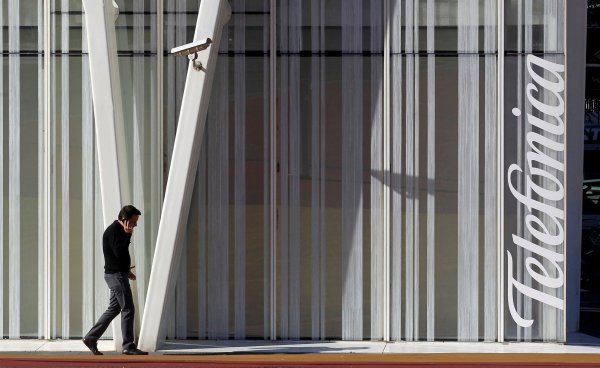 Telefónica ofrecerá a sus empleados una semana laboral de cuatro días con recorte salarial