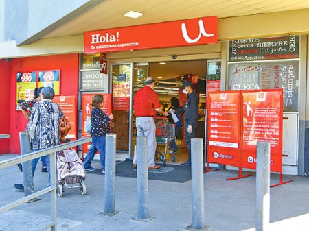 Supermercadista chilena lanza canasta de 150 productos para combatir inflación y anuncia alianza con Mercado Libre