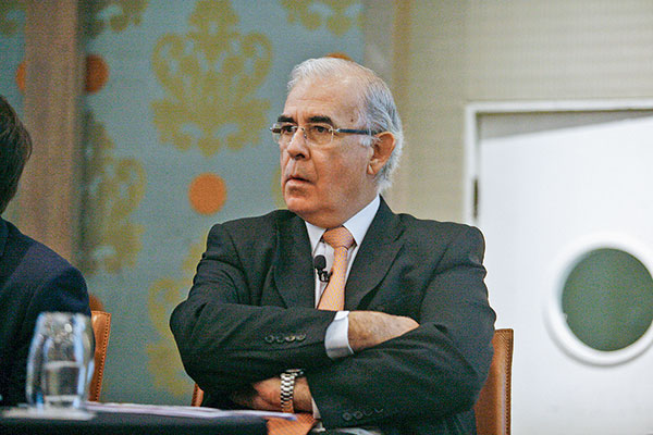 Sonami entra en modo elecciones: Diego Hernández se despide de presidencia del gremio minero y empresas sondean a candidato