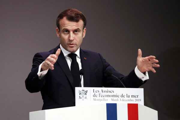 Macron promete garantías de seguridad para Ucrania una vez haya "ganado" y prepara viaje a Kiev con otras autoridades