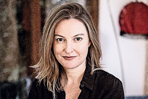 Podcast Especial 100 - Constanza Michelson: “La solución no es una tecnología, ni anestesiarnos. El concepto en juego hoy es la responsabilidad”