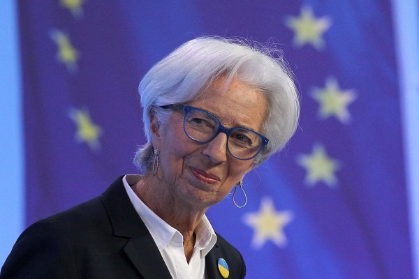 Lagarde reitera el plan de subida del BCE mientras se perfila la herramienta de la crisis